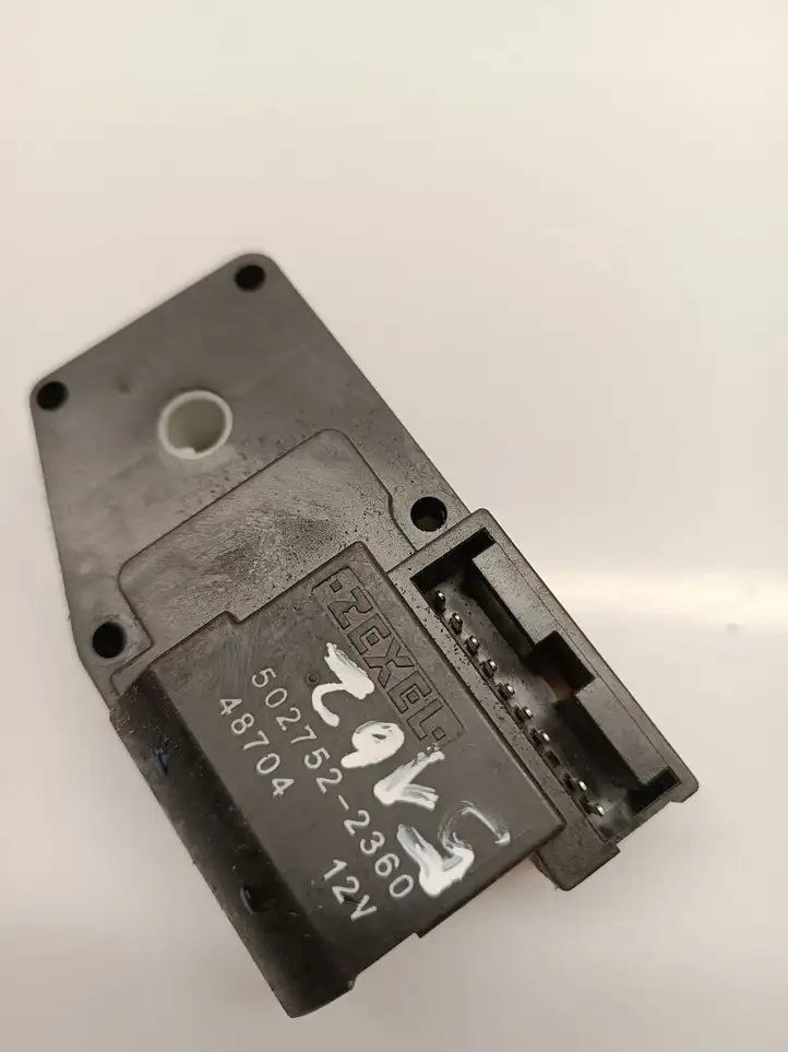 Subaru Forester SG (2003 - 2005) 5027522360 Двигатель задвижки потока воздуха — фото 3