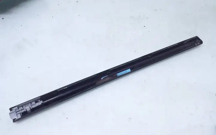 BMW 3 F30 F35 F31 (2012 - 2018) 7307842 Облицовка заднего бокового стекла — фото 3