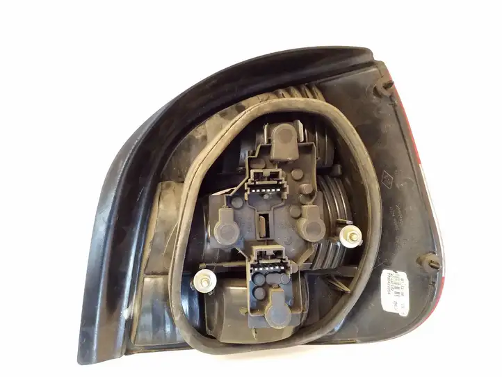 Renault Scenic I (1996 - 2003) 7700428054 Задний фонарь в кузове — фото 3