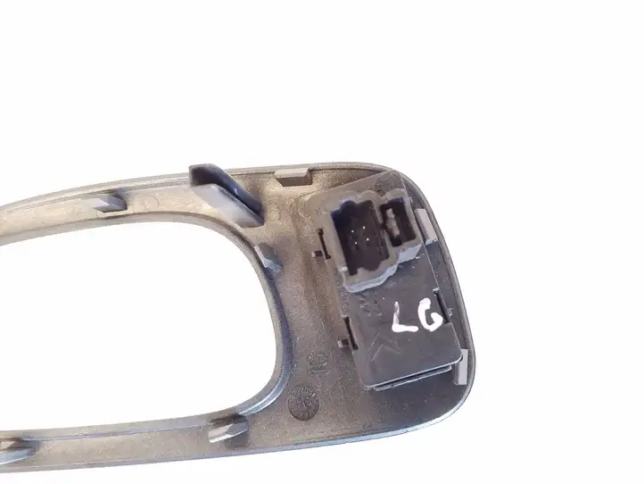 Peugeot 307 CC (2001 - 2005) 9634774777 Блок кнопок стеклоподъемников — фото 3