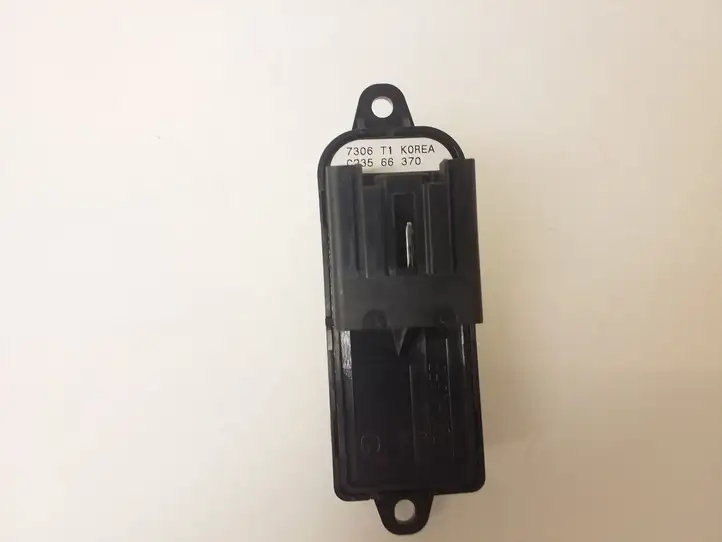 Mazda 5 (2005 - 2010) 7306T1 Кнопка стеклоподъемников — фото 3