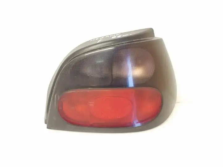 Renault Megane I (1995 - 2002) 7700828138 Задний фонарь в кузове — фото 1