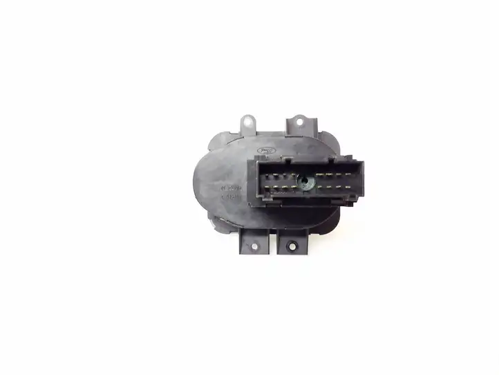 Land Rover Discovery 3 - LR3 (2004 - 2009) YUD501220PVJ Включатель фонарей — фото 2