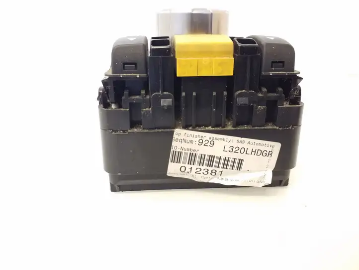 Land Rover Range Rover Sport L320 (2005 - 2009) L320LHDGR Мултифункционный включатель управления / ручка — фото 2
