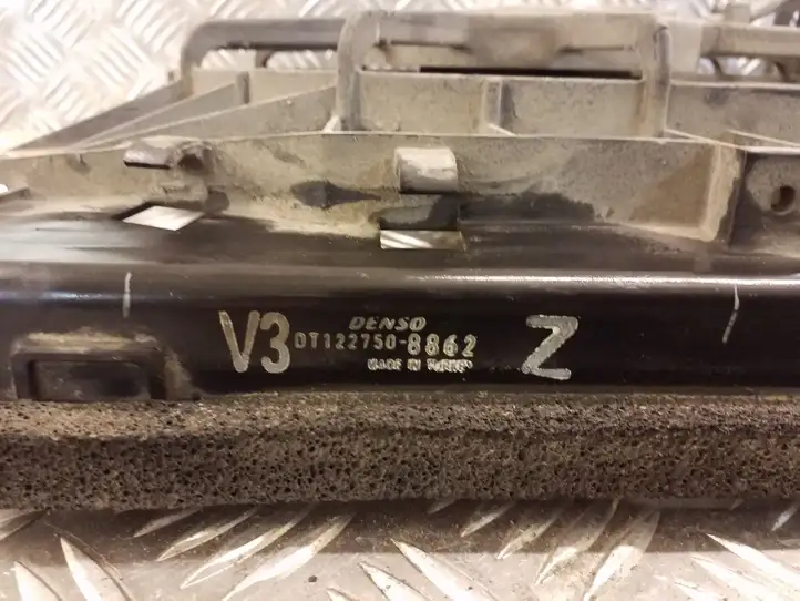 Toyota Corolla Verso E121 (2004 - 2007) V3DT1227508862 Комплект вентиляторов системы охлаждения — фото 5