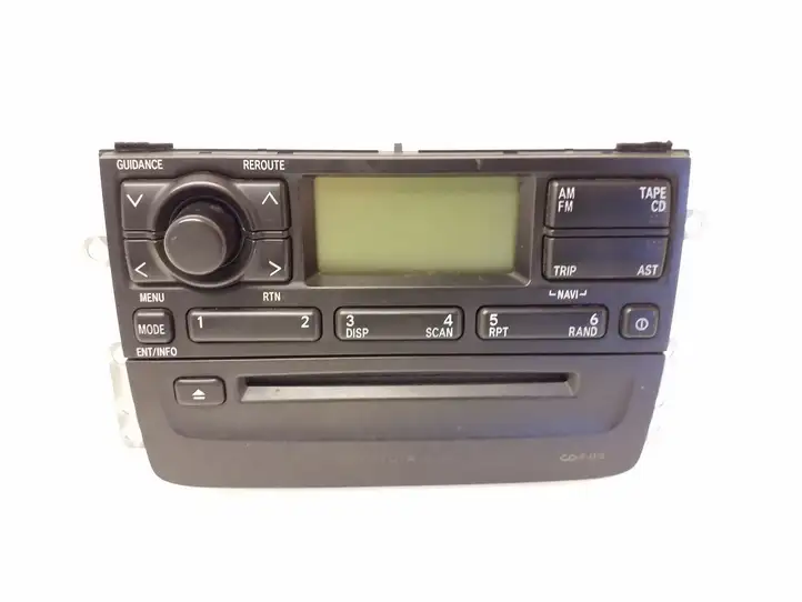 Toyota Avensis T220 (2000 - 2003) 8611005011 Магнитола / мультимедийная система — фото 1
