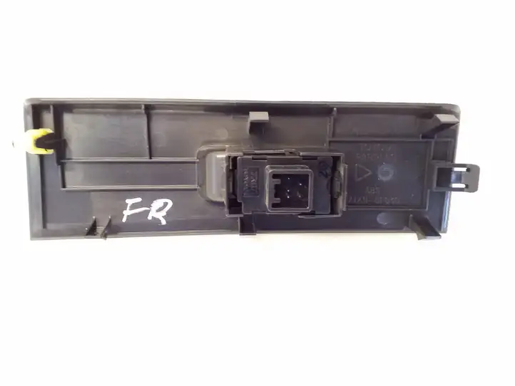 Toyota Corolla Verso E121 (2004 - 2007) 742310F030 Кнопка стеклоподъемников — фото 2