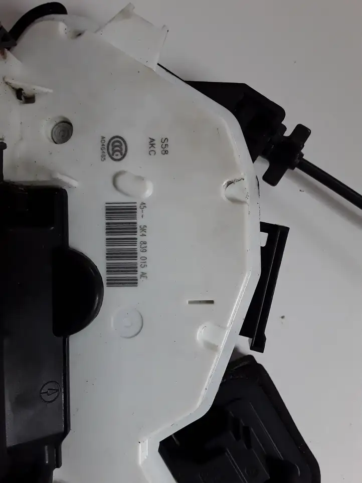 Seat Leon (5F) (2012 - 2019) 5K4839015AE Замок задней двери — фото 2