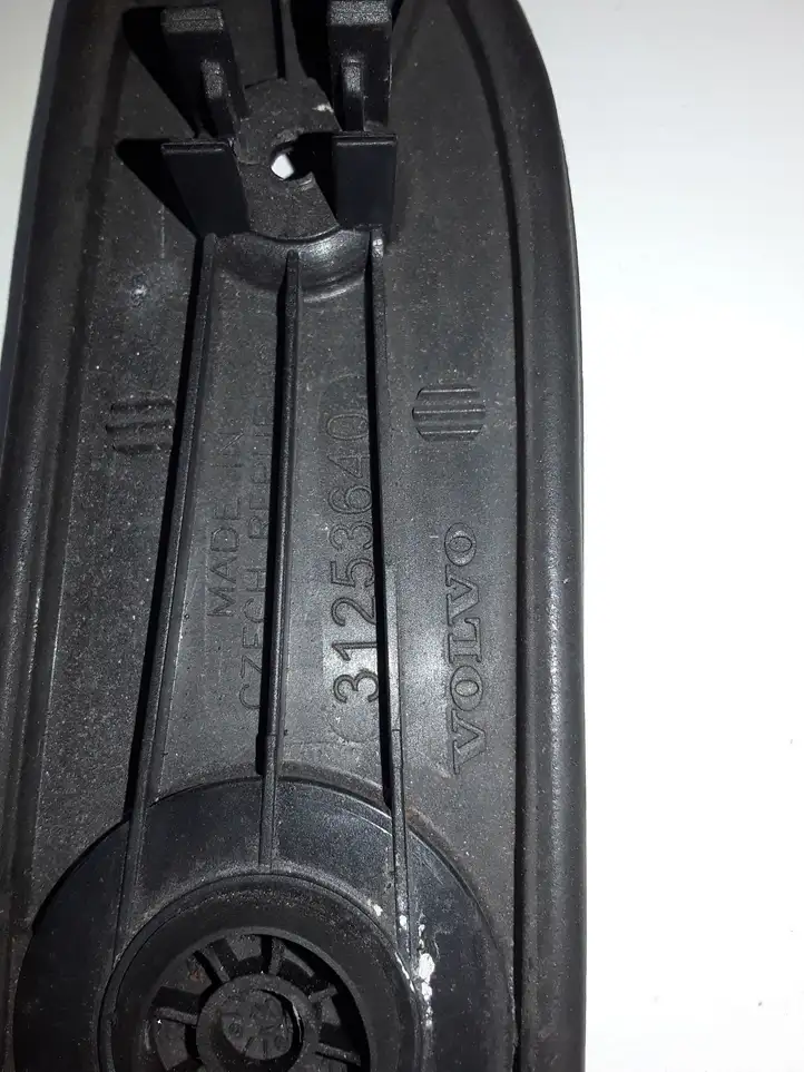 Volvo S60 (2010 - 2013) 31253640 Подсветка номера — фото 4