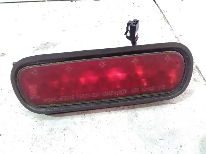 Kia Sorento (2002 - 2006) 927003E0 Дополнительный стоп фонарь — фото 3