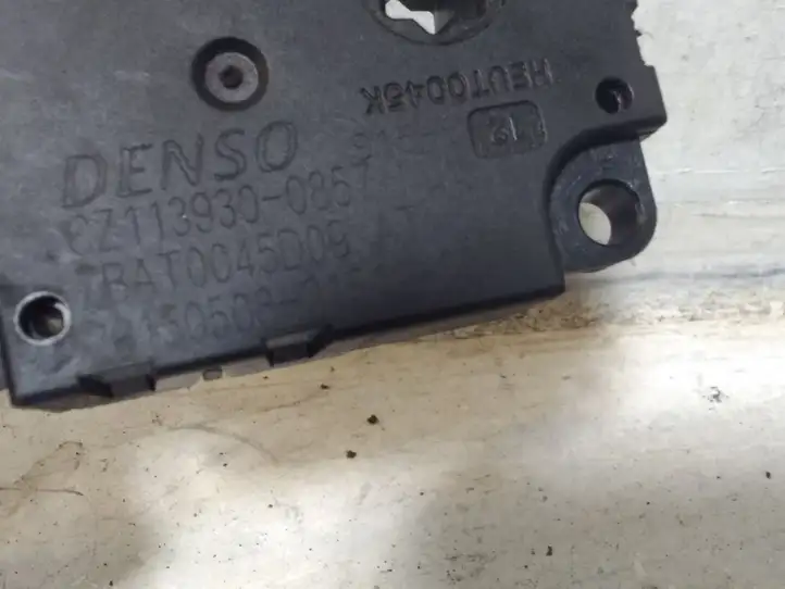 Mercedes-Benz CLA C117,X117,W117 (2013 - 2019) CZ1139300857 Двигатель задвижки потока воздуха — фото 2