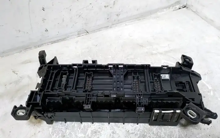 Mercedes-Benz CLA C117,X117,W117 (2013 - 2019) A2455400140 Блок предохранителей (комплект) — фото 3