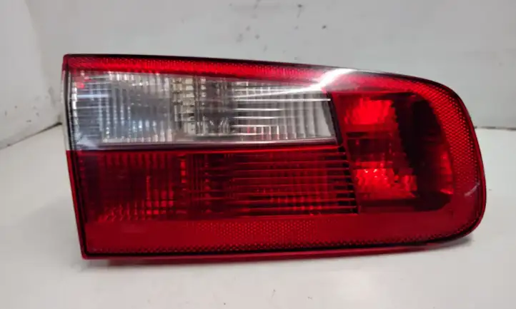 Renault Laguna II (2001 - 2005) 8200002475 Задний фонарь в крышке багажника — фото 1