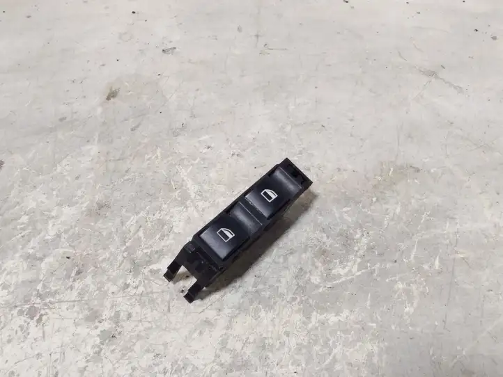 BMW 3 E46 (1998 - 2005) 61318381514 Кнопка стеклоподъемников — фото 1