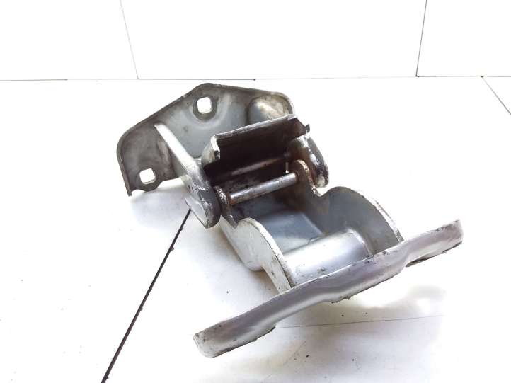 Renault Trafic II (X83) (2002 - 2014)  312304K Нижняя петля задней двери