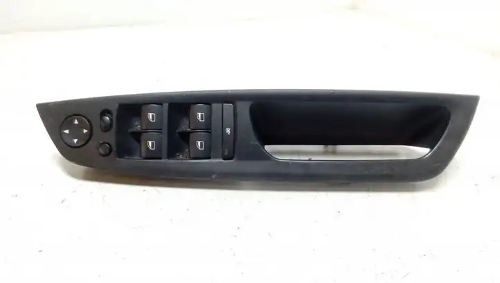 BMW X5 E70 (2006 - 2013) 9122117 Кнопка стеклоподъемников — фото 1