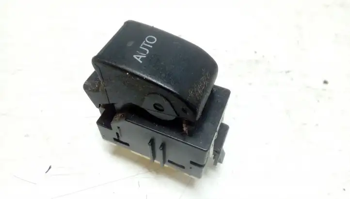 Toyota Avensis T250 (2006 - 2009) 8481005050 Блок кнопок стеклоподъемников — фото 1