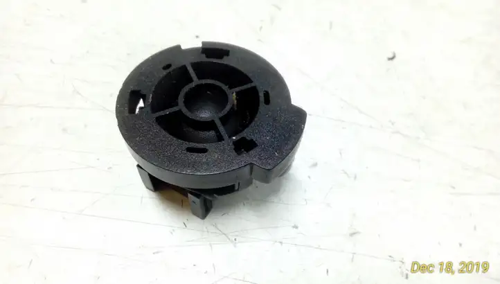 Toyota Avensis T250 (2006 - 2009) Твитер передней двери — фото 1