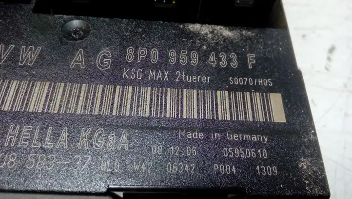 Audi A3/S3 8P (2004 - 2008) 8P0959433F Модуль комфорта — фото 3