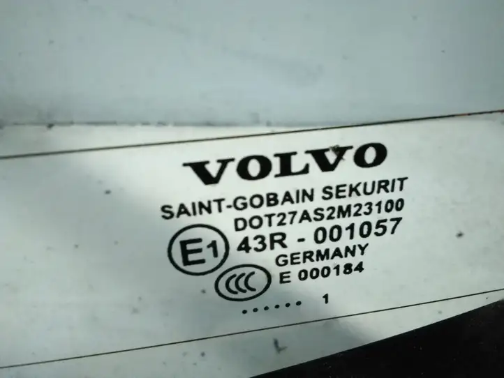 Volvo S40 (2004 - 2007) Заднее стекло — фото 3