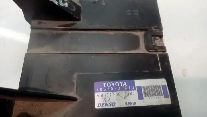 Toyota Corolla Verso AR10 (2004 - 2009) 886500F040 Прочие блоки управления — фото 3