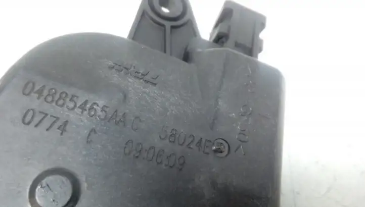 Chrysler Voyager (2001 - 2004) 04885465AA Двигатель задвижки потока воздуха — фото 3