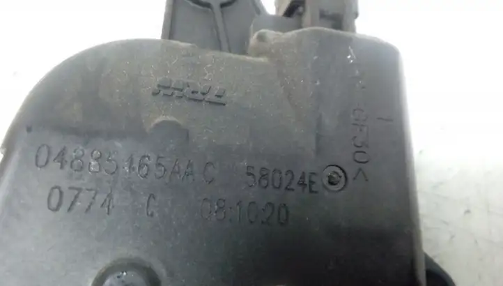 Chrysler Voyager (2001 - 2004) 04885465AA Двигатель задвижки потока воздуха — фото 2