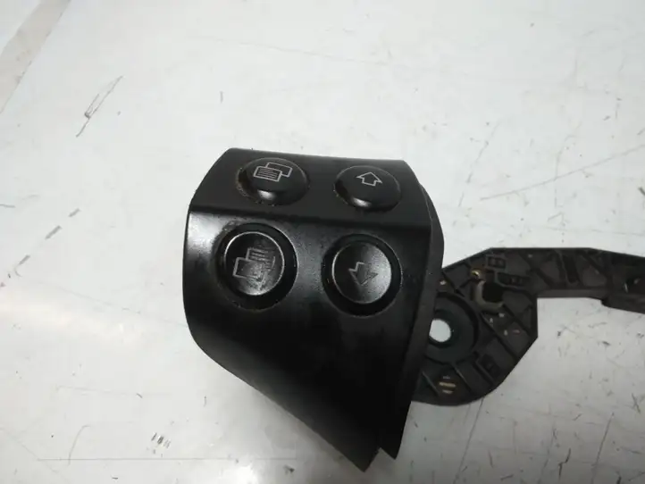 Mercedes-Benz A W169 (2004 - 2012) 1698207310 Кнопки на рулевом колесе — фото 2