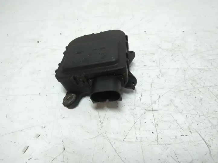 Volkswagen PASSAT B5.5 (2001 - 2005) 0132801149 Двигатель задвижки потока воздуха — фото 3