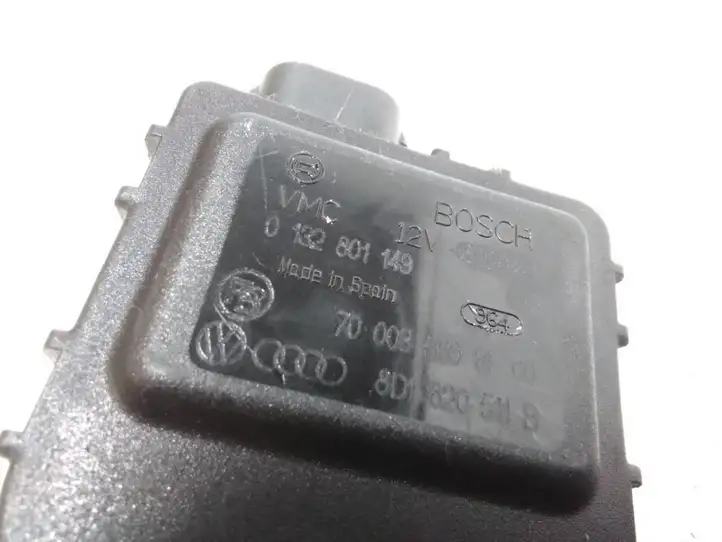 Volkswagen PASSAT B5.5 (2001 - 2005) 0132801149 Двигатель задвижки потока воздуха — фото 4