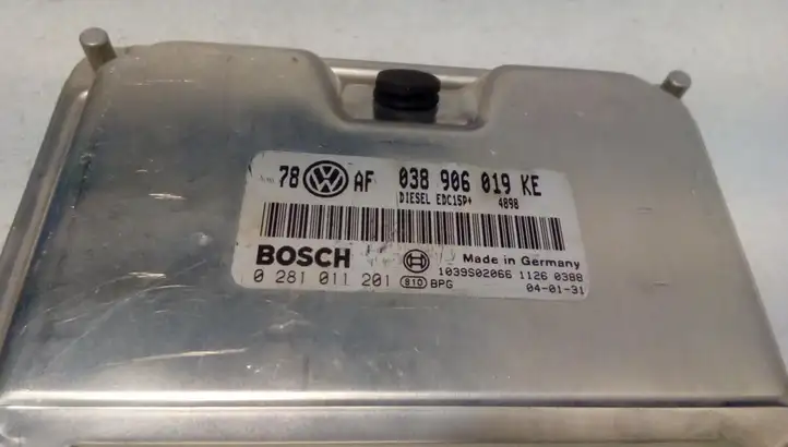 Volkswagen PASSAT B5.5 (2001 - 2005) 038906019KE Блок управления двигателем (ЭБУ) — фото 3