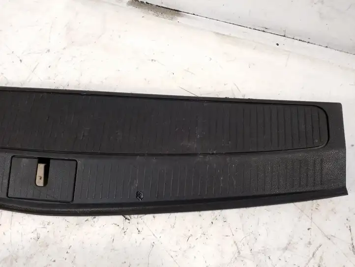 Opel Astra J (2009 - 2012) 13261725 Прочая отделка багажника — фото 3