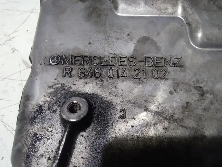 Mercedes-Benz E W211 (2002 - 2009) R6460142102 Картер двигателя — фото 5