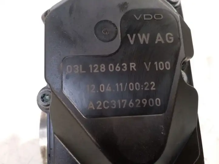 Volkswagen PASSAT B7 (2011 - 2014) 03L128063R Дроссельная заслонка — фото 4