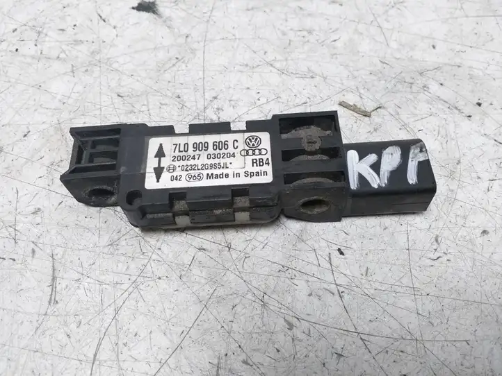 Volkswagen Touareg I (2002 - 2010) 7L0909606C Датчик удара SRS — фото 1