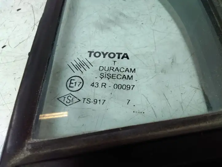Toyota Yaris (2005 - 2009) Форточка двери — фото 3