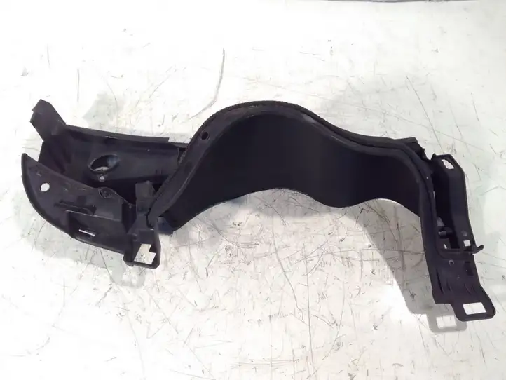 Toyota Yaris (2005 - 2009) 557820D100 Жабо стеклоочистителей — фото 5