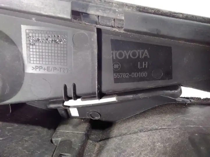 Toyota Yaris (2005 - 2009) 557820D100 Жабо стеклоочистителей — фото 7