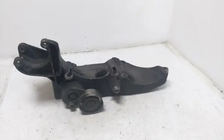 Nissan Primera (2001 - 2008) 8200183234 Кронштейн генератора — фото 1
