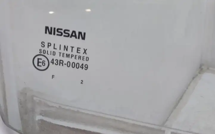Nissan Primera (2001 - 2008) Стекло задней двери — фото 2