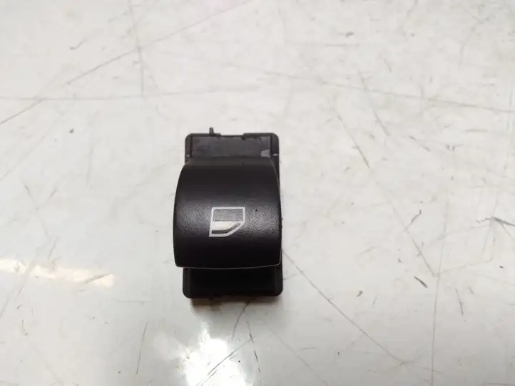 BMW 5 E60 E61 (2004 - 2010) 15939948 Кнопка стеклоподъемников — фото 1