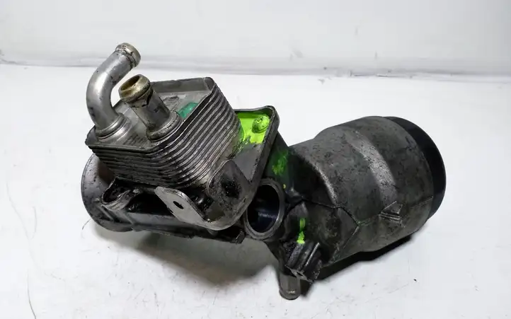 Opel Astra H (2004 - 2009) 8973729431 Кронштейн масляного фильтра — фото 1