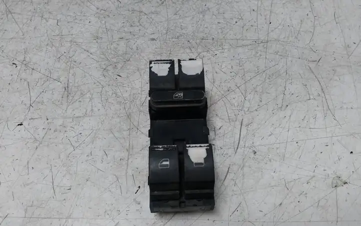 Volkswagen PASSAT B6 (2005 - 2010) 1K4959857 Блок кнопок стеклоподъемников — фото 1