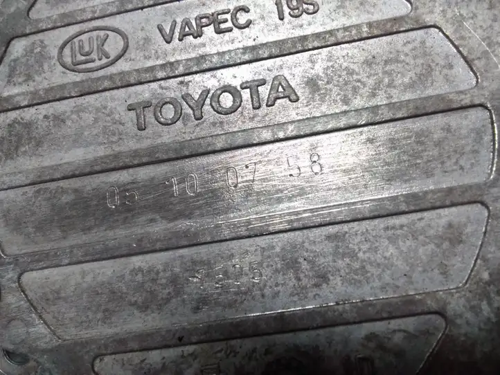 Toyota Avensis T250 (2006 - 2009) 05100758 Вакуумный насос — фото 4