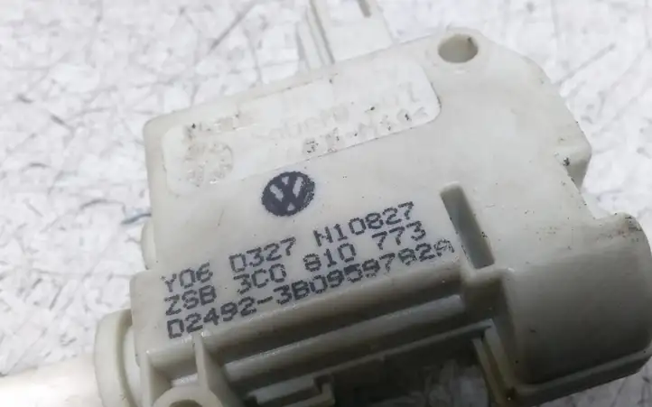 Volkswagen PASSAT B6 (2005 - 2010) 3C0810773 Замок крышки топливного бака — фото 2