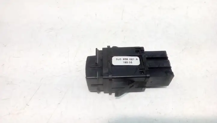 Skoda Superb B5 (3U) (2001 - 2008) 3U0959621A Кнопка обогрева стекла — фото 4