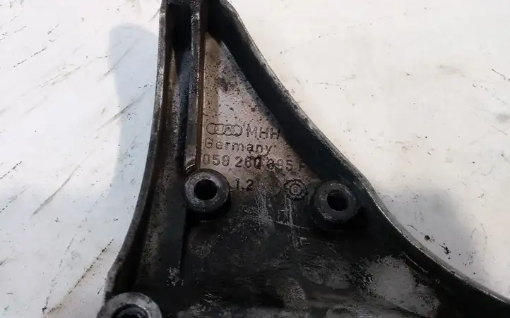 Audi A6 S6 C5 4B (1997 - 2001) 059260885F Кронштейн компрессора кондиционера воздуха — фото 3