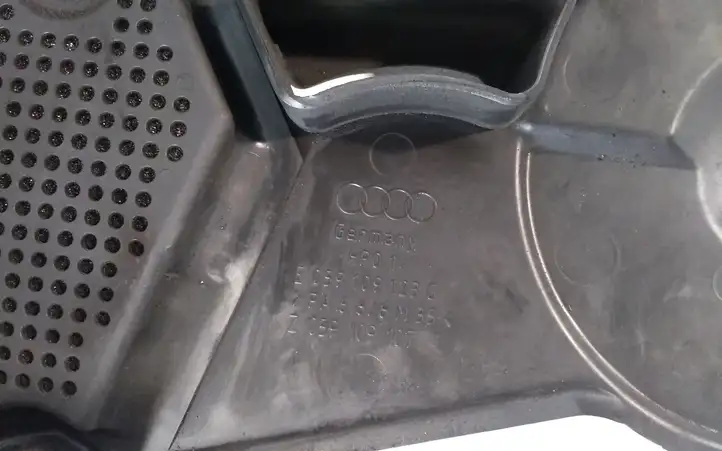 Audi A6 S6 C5 4B (1997 - 2001) E059109123G Защита ремня ГРМ — фото 4