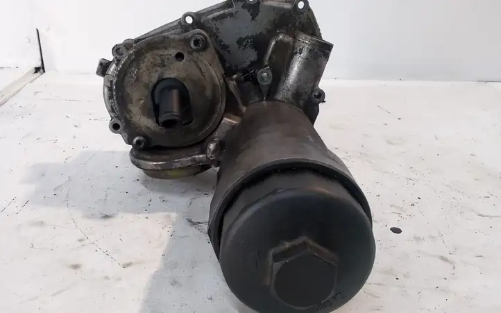 Audi A6 S6 C5 4B (1997 - 2001) 059115405F Кронштейн масляного фильтра — фото 2