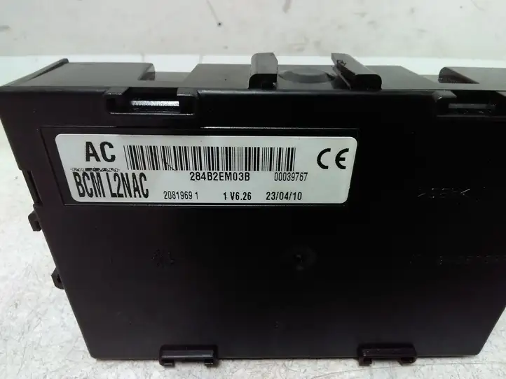 Nissan Note (E11) (2006 - 2014) 284B2EM03B Модуль комфорта — фото 3